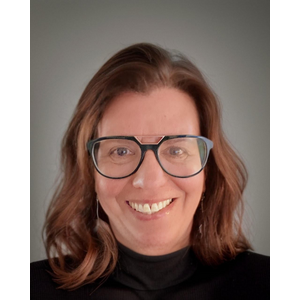 Adrienne Karecki image